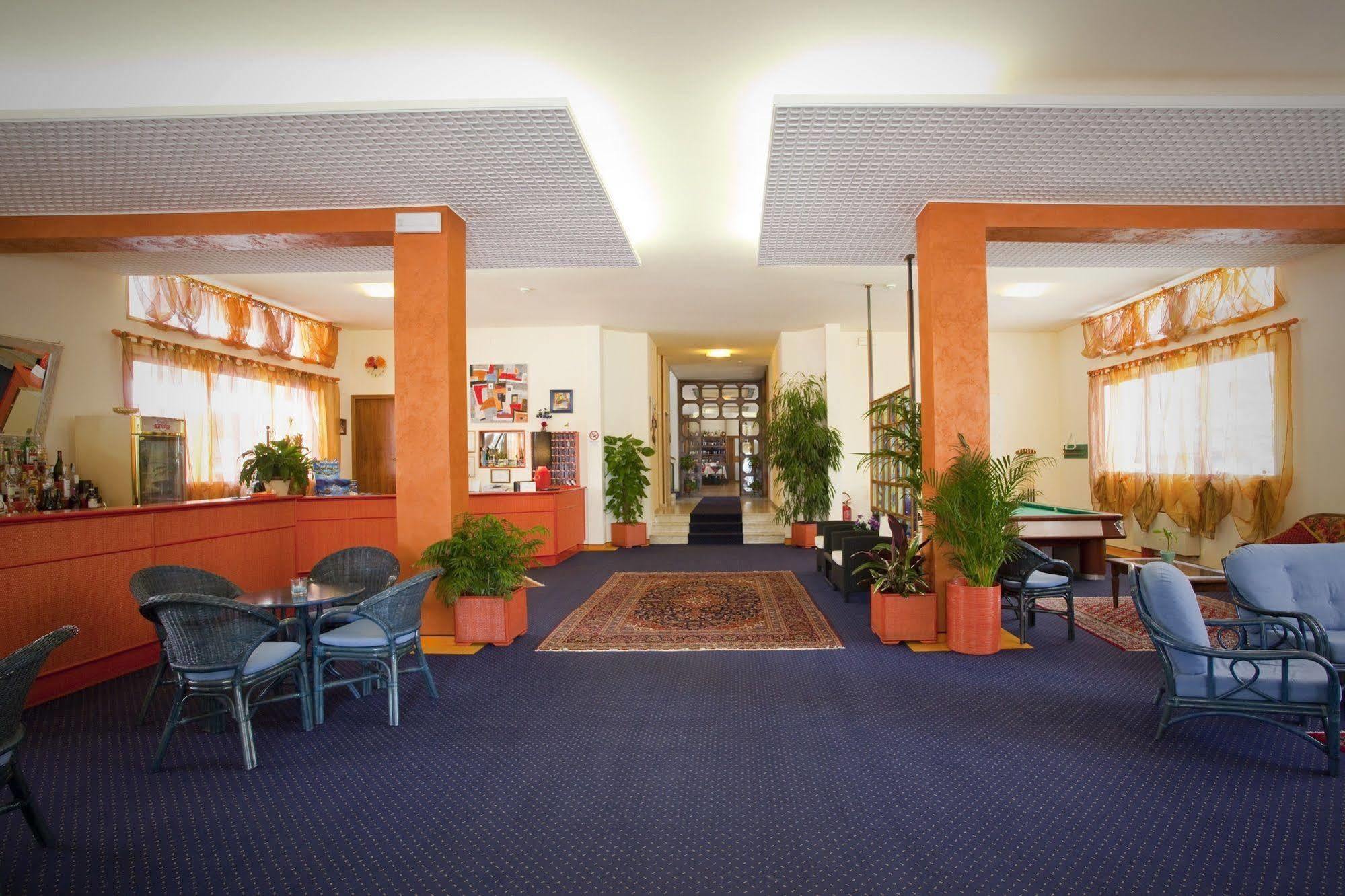 Bettina Hotel 3*